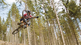 ESCAPE. Anytime. Anywhere. Timo Pritzel MTB Freeride