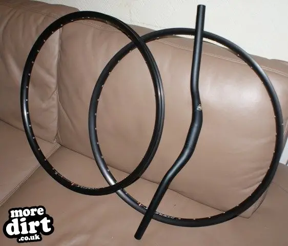 My Specialized Rims and Bar SELLING FOR £30. CASH