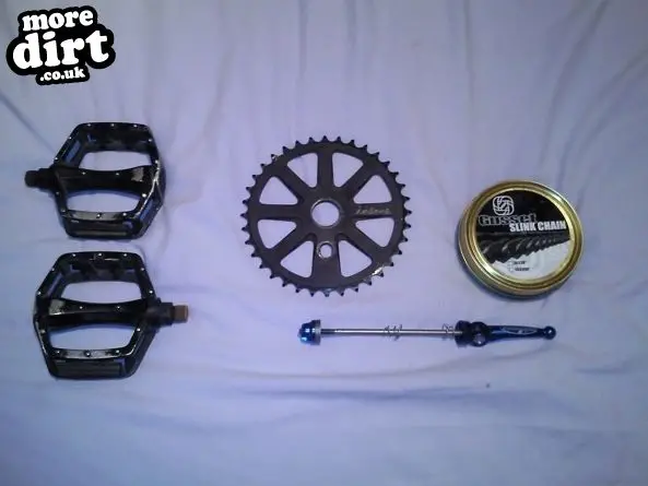 A few more parts

DiamondBack Flat BMX Pedals
I