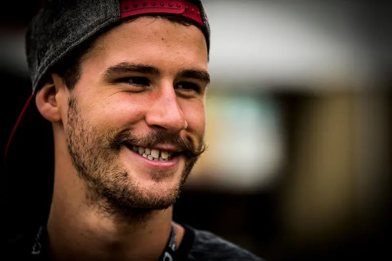 Canadian Downhill Legend Steve Smith Dies at 26