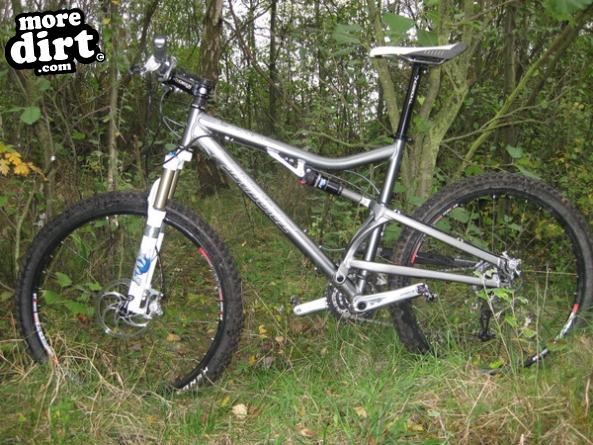 Santa Cruz - Superlight