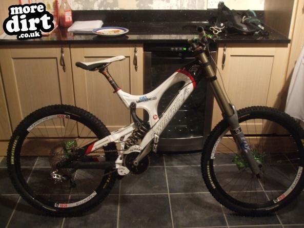 santa cruz v10 - nike radar