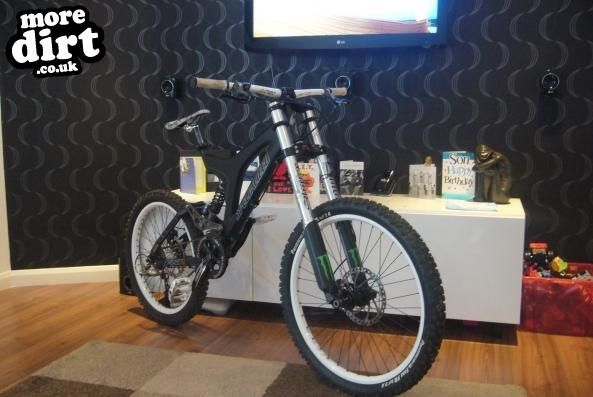 specilized  - bighit