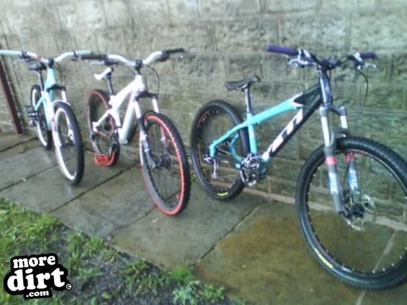 yeti g.t commencal - dj tempest 1.0 absoult