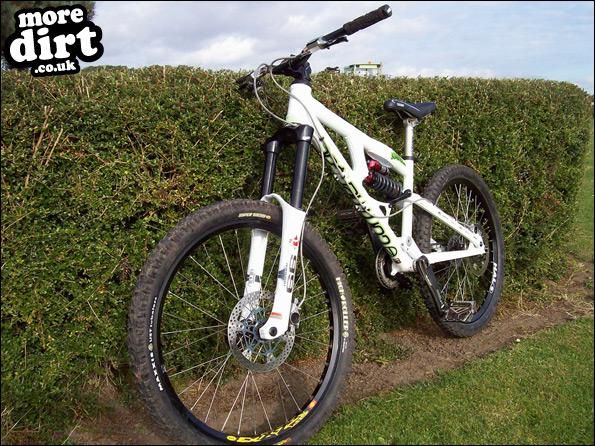 Commençal - Furious