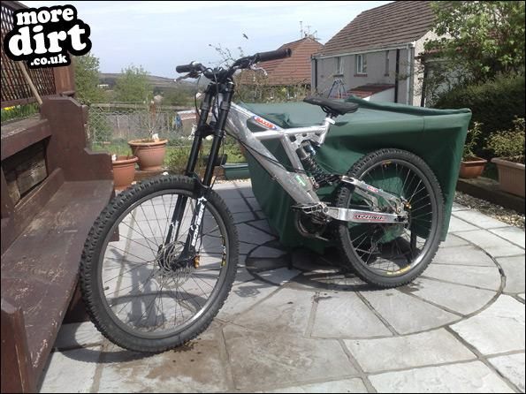 Coyote - DH3 Custom build