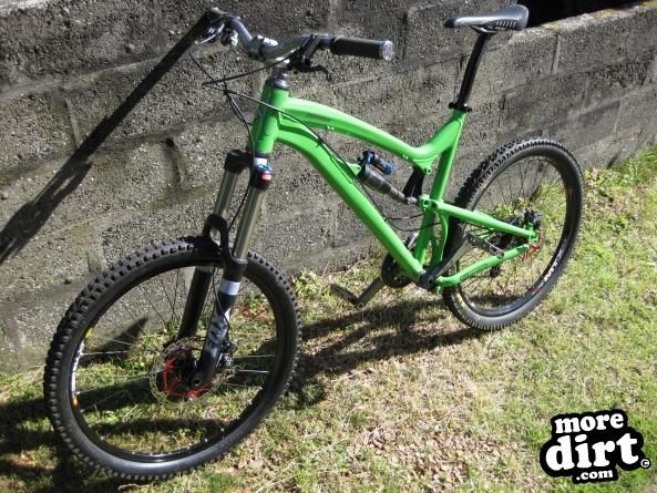 Santa Cruz - Nomad Mk. 2