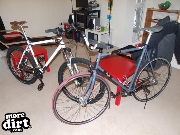 Fuji and Charge - Fuji Track 08 (custom) and Charge Duster Mid 08