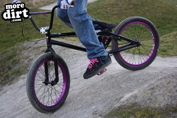 eastren  - traildiger