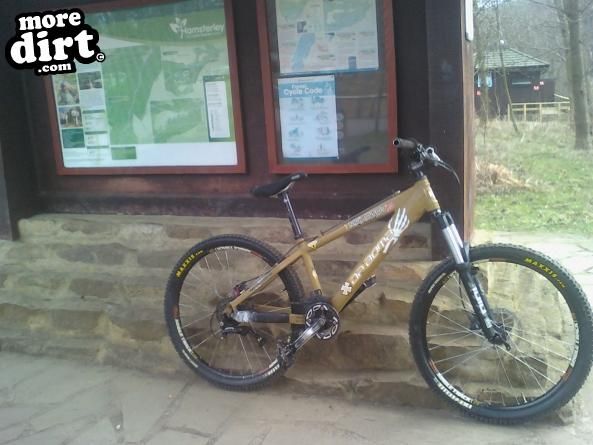 Da Bomb - molitov 2 dual eliminator