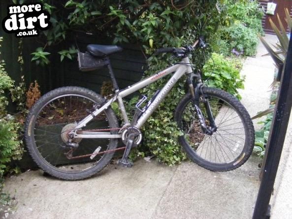 Mongoose - Fireball 04