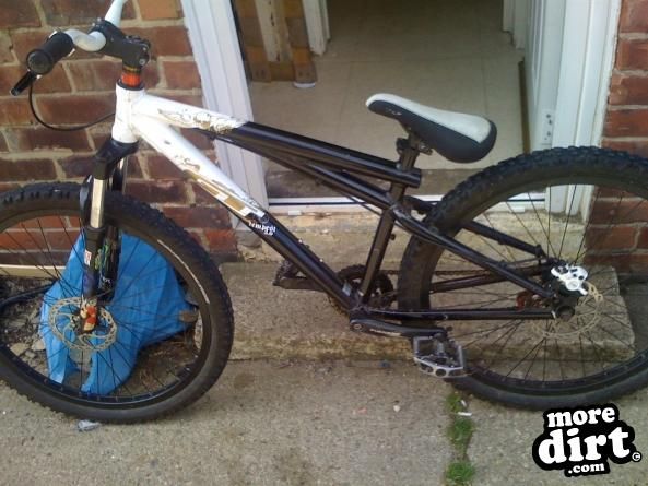 GT - Tempest 3.0 2009 