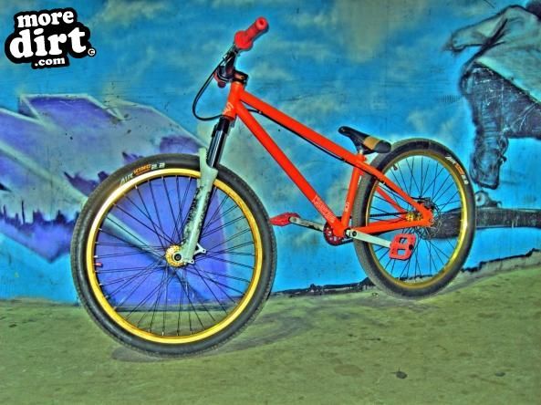 NS - Suburban 2010 integrated 26"