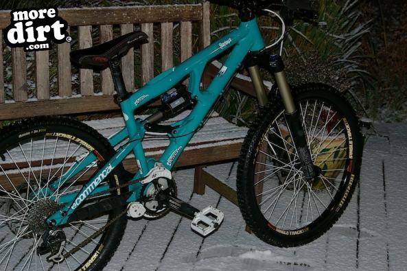 Commencal - 2009 Furious
