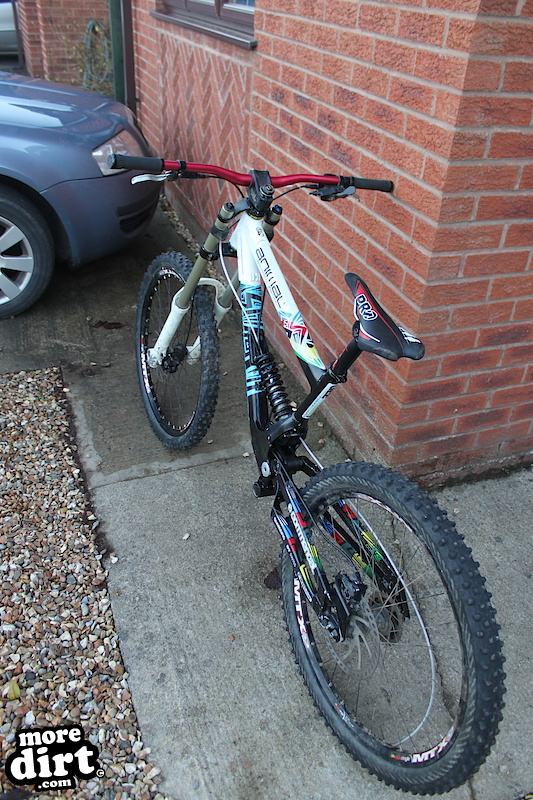 Animal commencal - Supreme DH proto