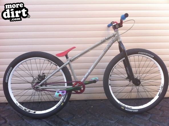 UnKnown Bike Co. - Johnnie Foreigner 