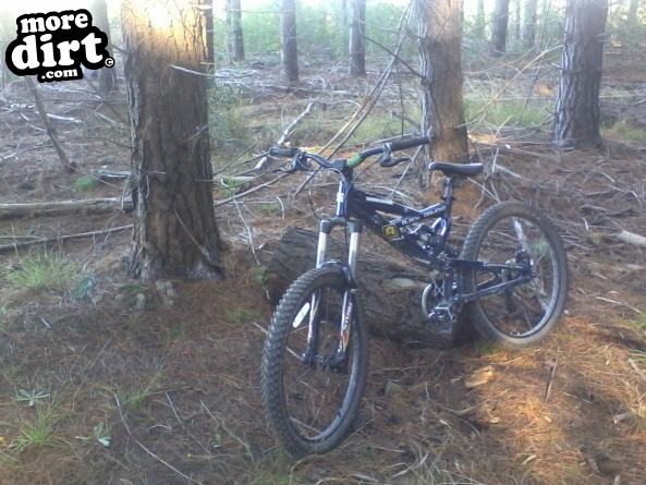 Mongoose - Black Diamond Single