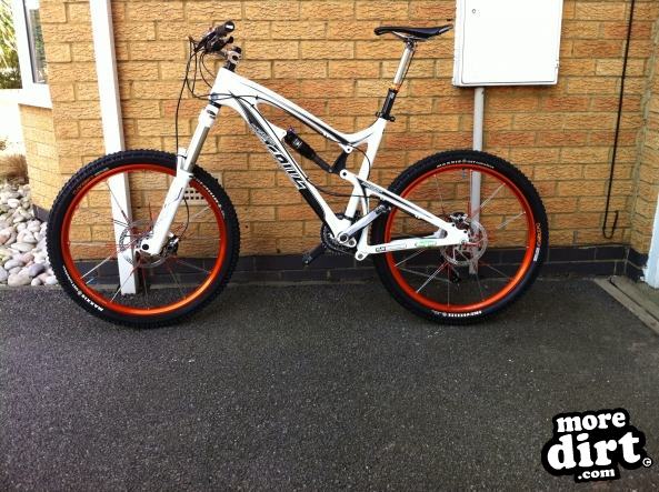 Santa Cruz - Nomad Carbon