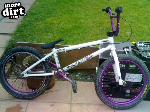 wethepeople - versus