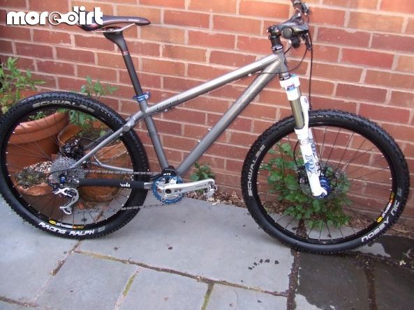 Commencal - Flame Ti Ltd edition