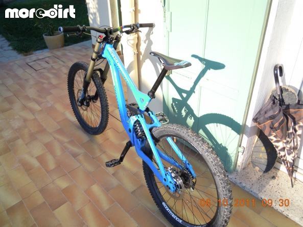 Commencal - Supreme DH V3 2011