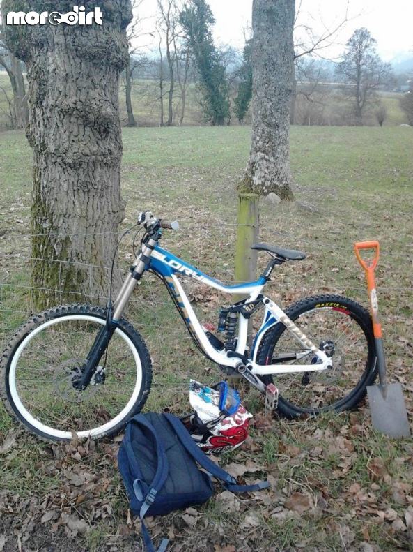 Giant - Glory 00 2012