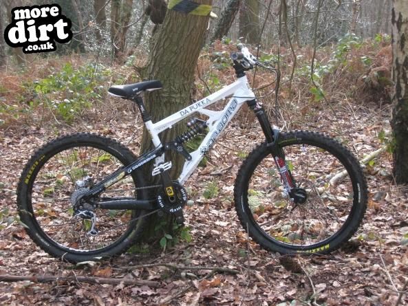 DA BOMB  - DA  PUKKA