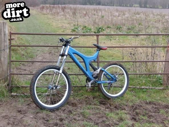 Specialized - 04 BIG HIT (custom build)