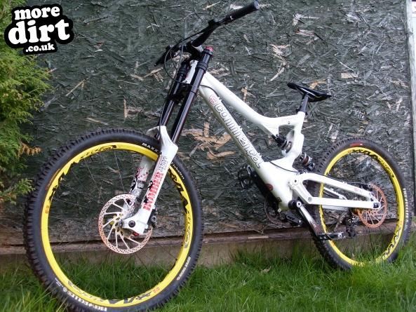 Commencal - Supreme DH