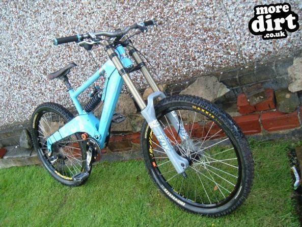 Orange - 224 prototype team bike was julien camellinis 