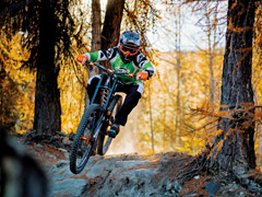 VIDEO: Hope Pro 4: Adam Brayton RAW