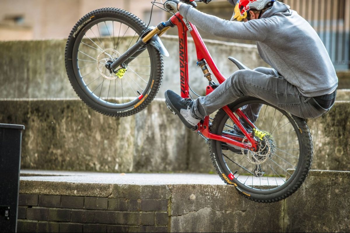 Watch Danny MacAskill Smashing Carbon Wheels