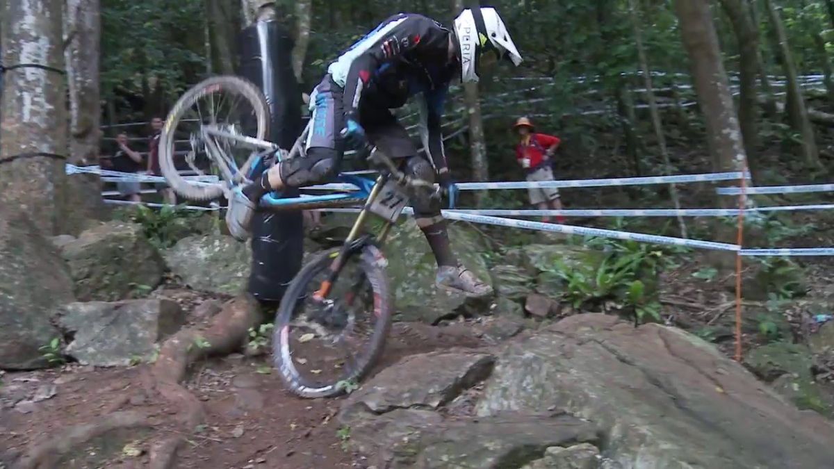 Rock garden chaos - trackside at the Cairns World Cup 2016