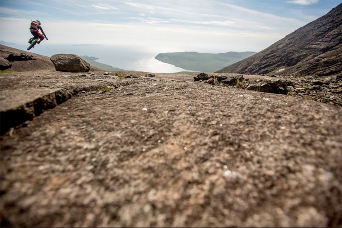 The Scottish Isles in Search of Untouched Singletrack!