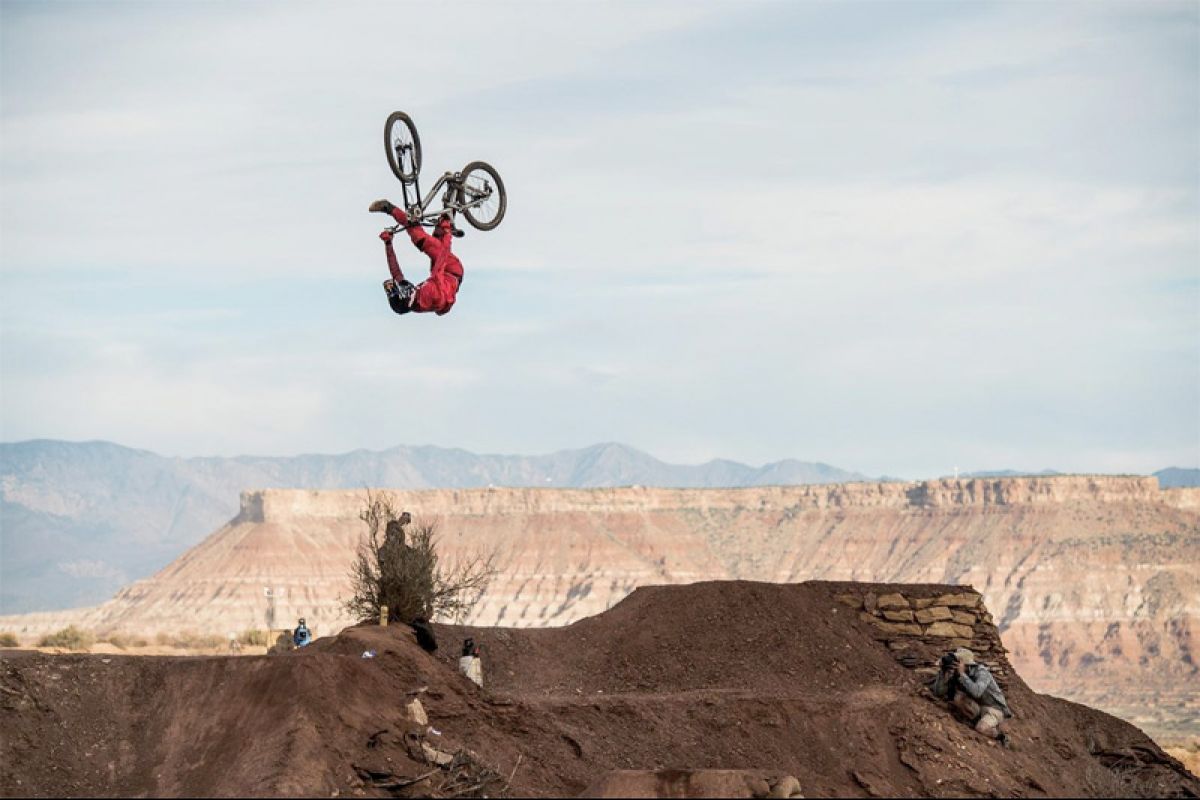 Watch the top 3 runs from Red Bull Rampage 2016
