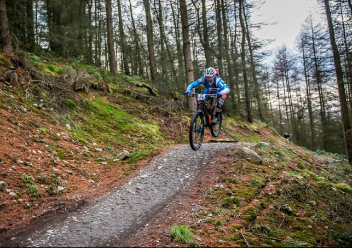 Mini-Enduro’s one of a kind night enduro is back!