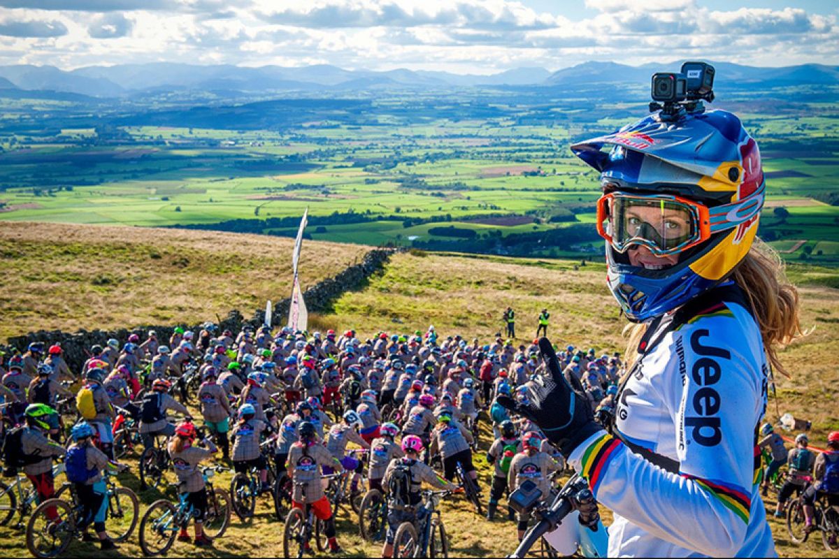 Red Bull Foxhunt with Rachel Atherton 2017