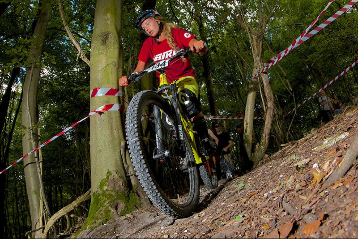 Women of enduro - Pushing the sport forward