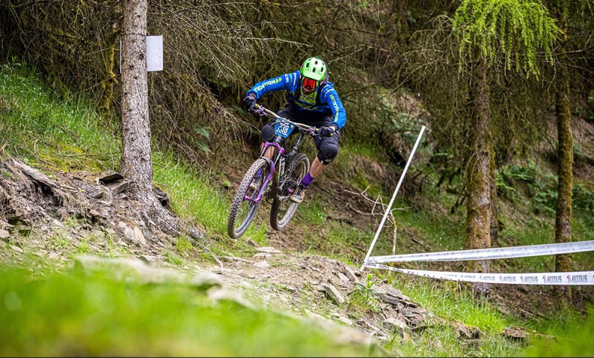 Race Report & Video: Hope PMBA Enduro R3 - Lee Quarry & Havok Bike Park
