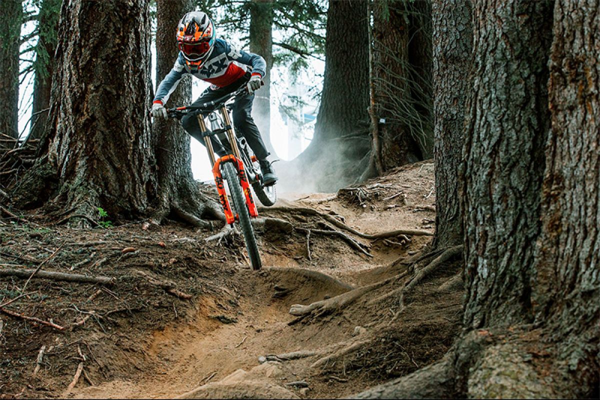 Jackson’s Bike School Ep2 - How to prepare for a downhill race!