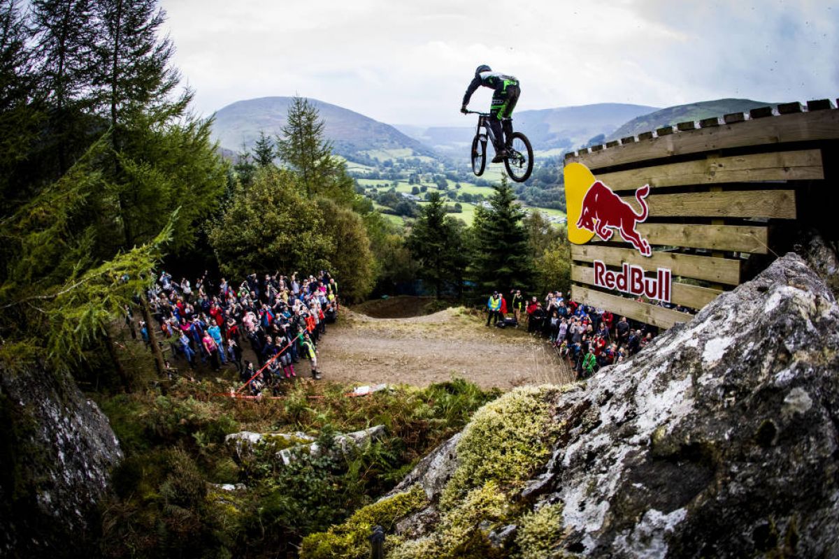 Red Bull Hardline: First Riders Revealed