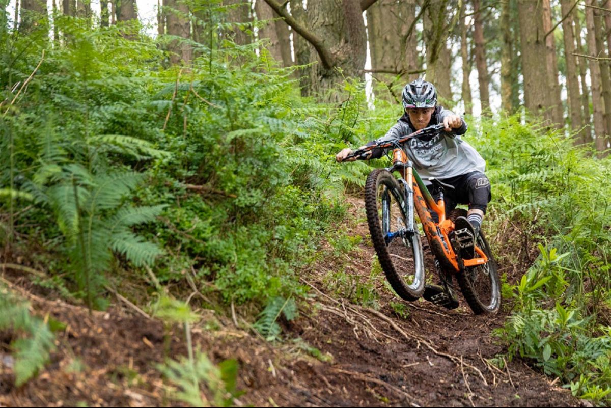 Brendan Fairclough and Andrew Neethling Hit Up the Surrey Hills