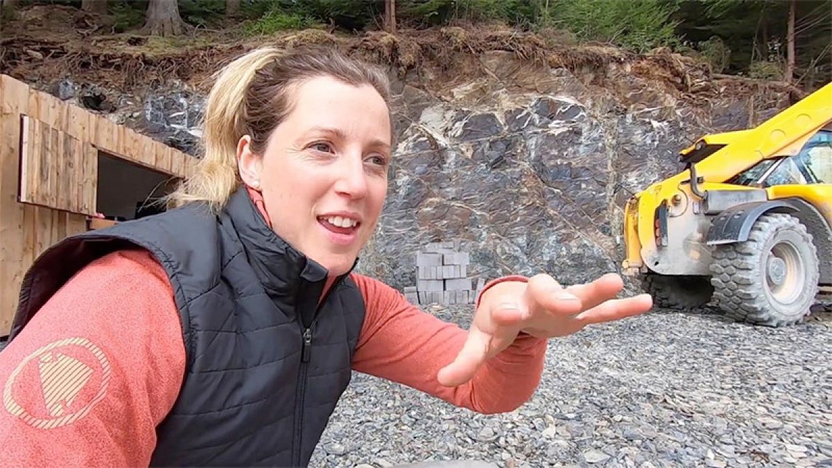 Rachel Atherton - EP2 - My first big jumps