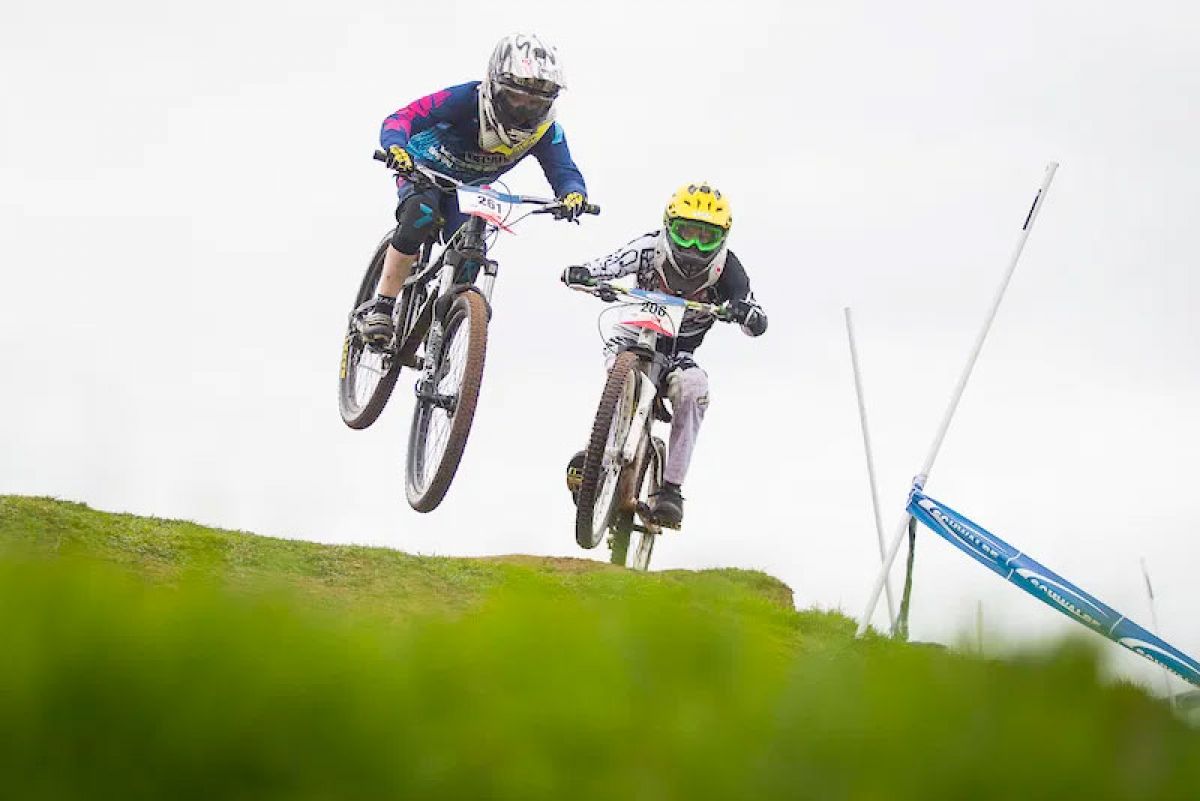 2021 Schwalbe British 4X Series