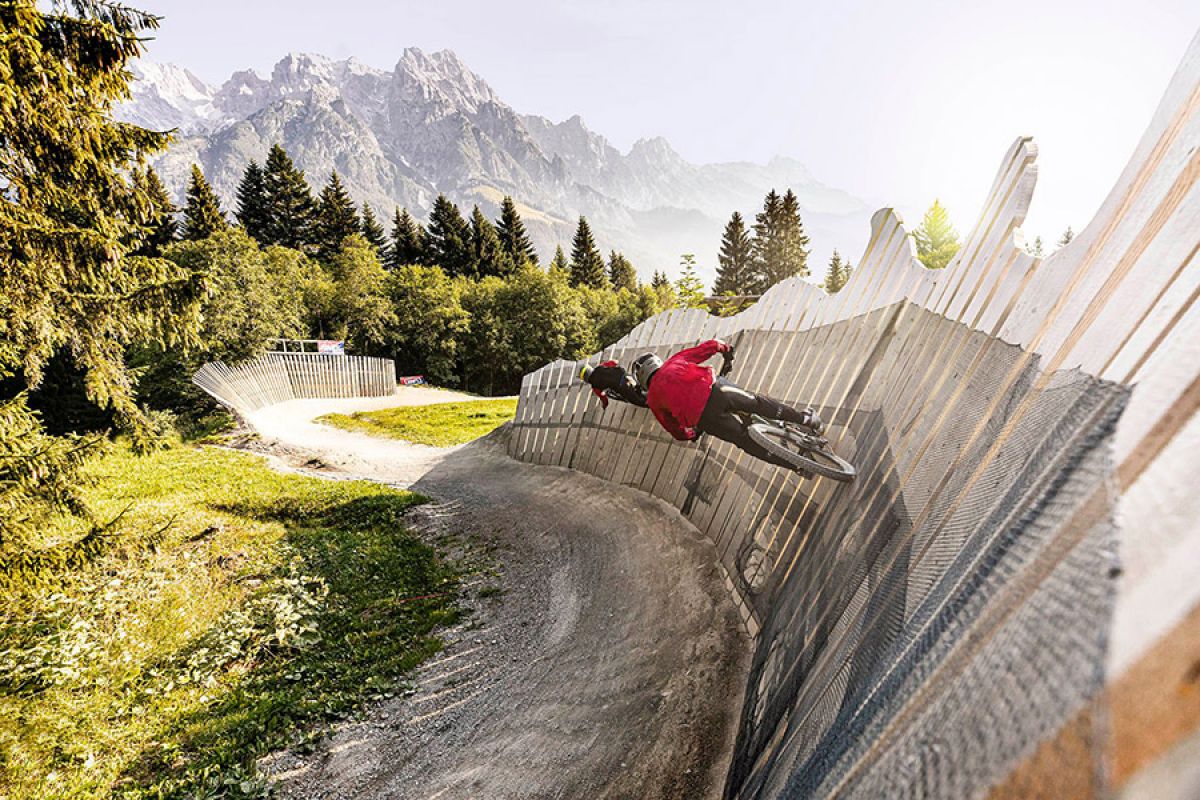 The latest news in Epic Bikepark Leogang guarantees an exciting 2021 bike season!
