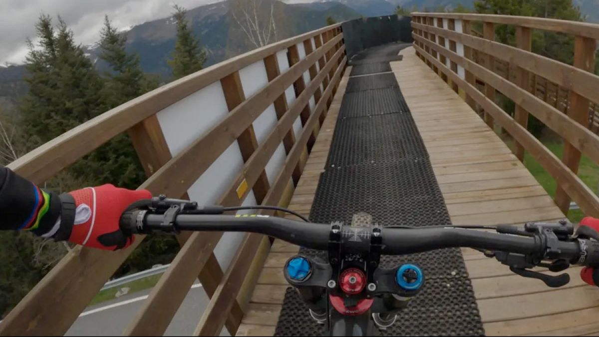 Watch: Greg Minnaar Loosening off in Andorra