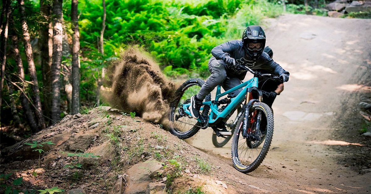 Video: Ripping laps of Highland MTB Park never looked so much fun!