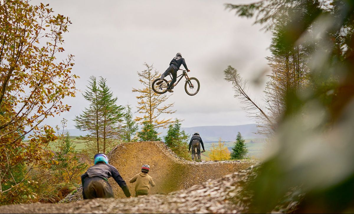 Video: Brendog boosts big air on new jump line at Dyfi Bikepark