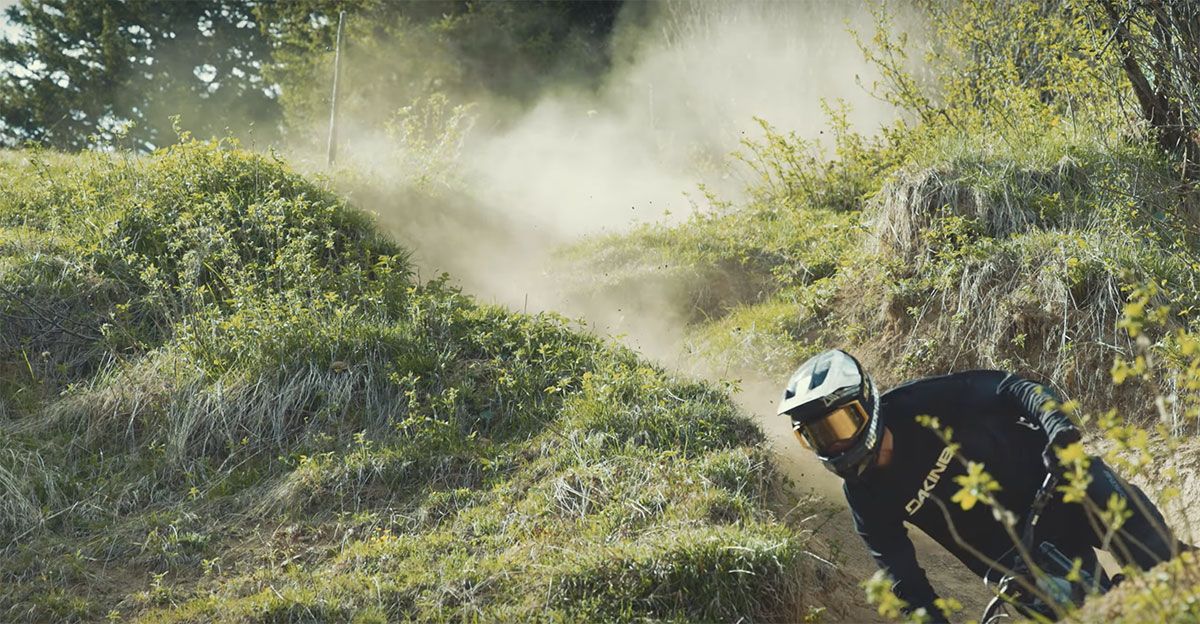 Watch: Champery BikePark World Cup Track - Vinny T