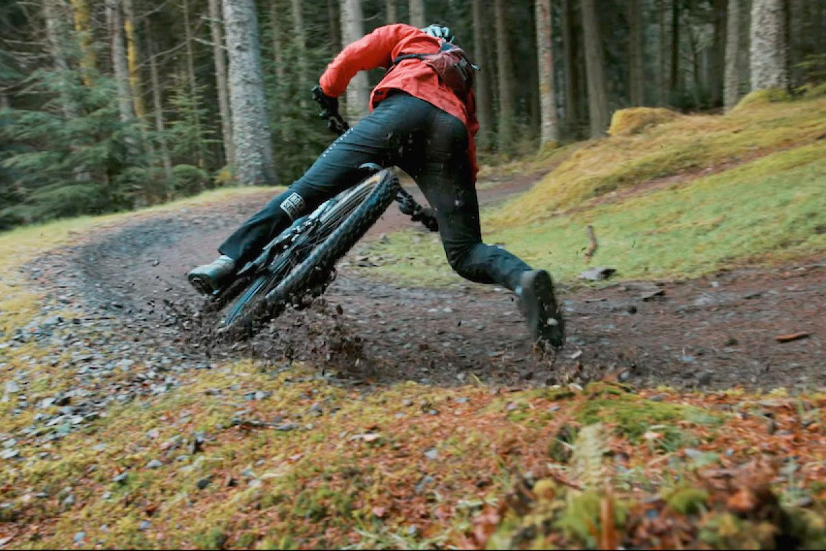 Watch: Elliott Heap and the Reactor take on Glentress Trail Centre
